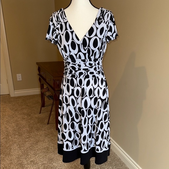 Sandra Darren Black and White, Wrap Over Bodice, Ruched Waist, Midi Dress - Picture 1 of 16
